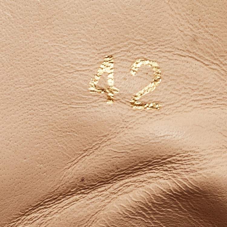 مملوكة مسبقًا Christian Louboutin Black Leather Spikes High Top Sneakers Size 42