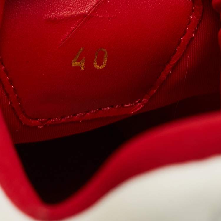 Pre Owned Christian Louboutin White Fabric Spike Slip On Sneakers Size 40