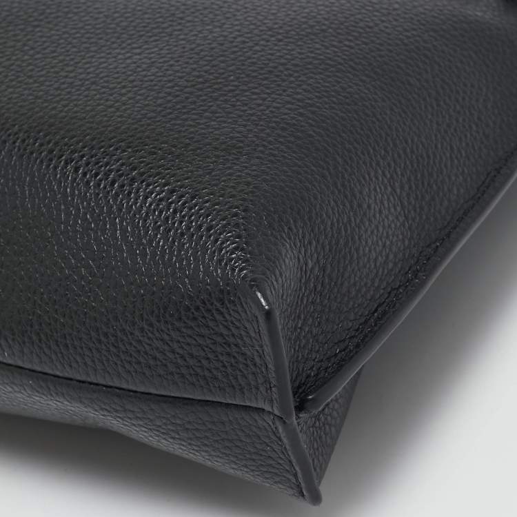 Pre Owned Coach Black Leather Wristlet Zip Pouch