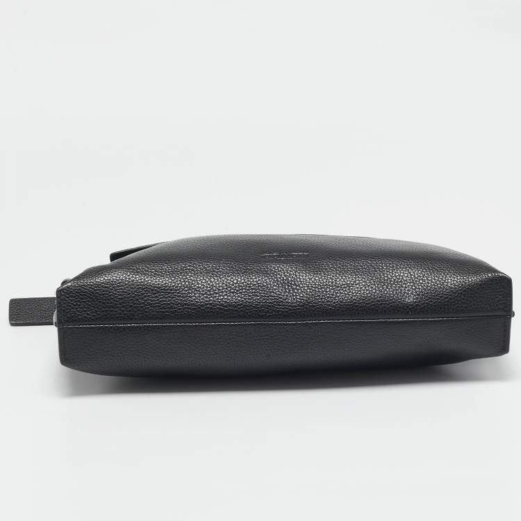 Pre Owned Coach Black Leather Wristlet Zip Pouch