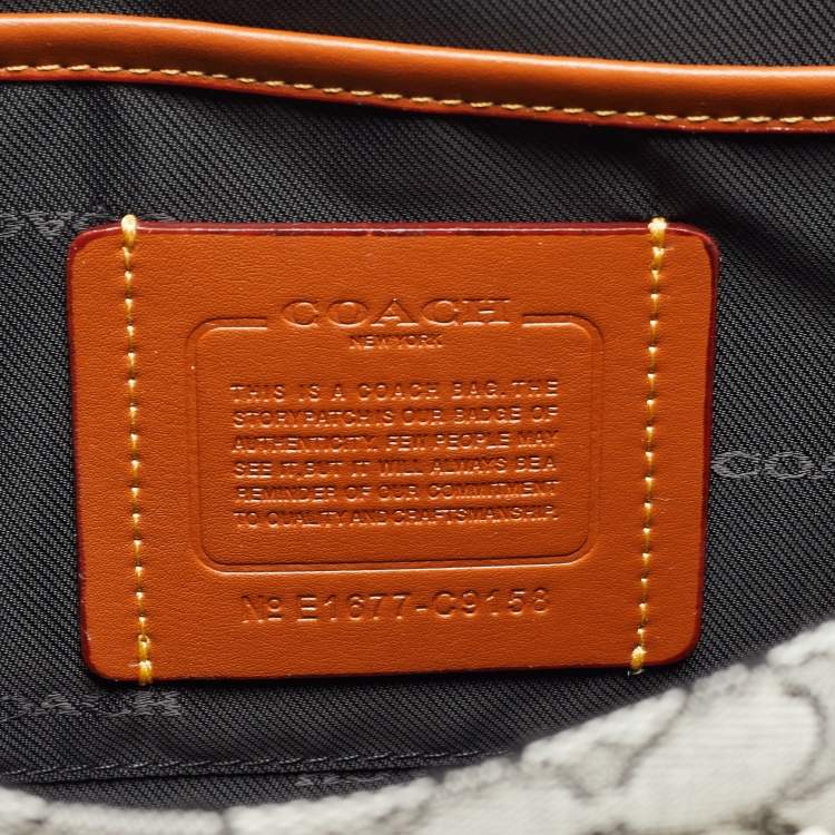Pre Owned Coach Grey/White Siganture Jacquard Canvas League Messenger Bag