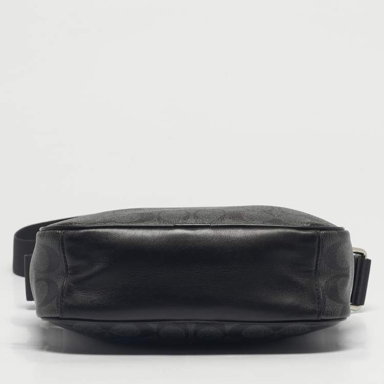 Pre Owned Coach Black Signature Coated Canvas and Leather Flight Messenger Bag