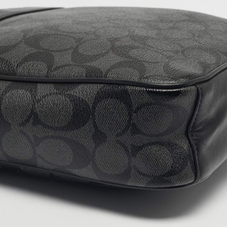 Pre Owned Coach Black Signature Coated Canvas and Leather Flight Messenger Bag