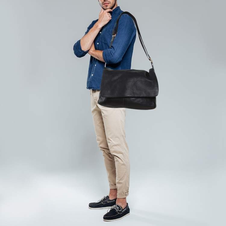 Pre Owned Coach Black Pebbled Leather Courier Legacy Messenger Bag