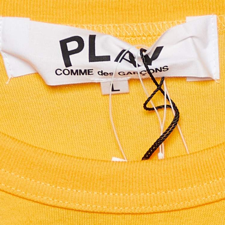 Pre Owned Comme des Garcons Play Yellow Heart Patch Cotton Crew Neck T-Shirt L