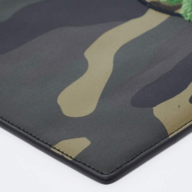 Pre Owned Dior Homme Green Camouflage Leather Zip Pouch