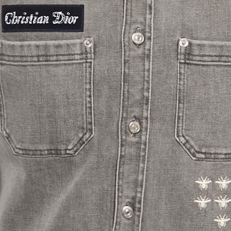 مملوكة مسبقًا قميص ديور أومه بقصة دينيم رمادي وتفاصيل مضافة مقاس متوسط