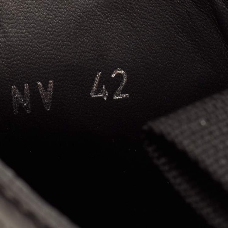 Pre Owned Dior Black Oblique Embossed Leather Explorer II Combat Boots Size 42