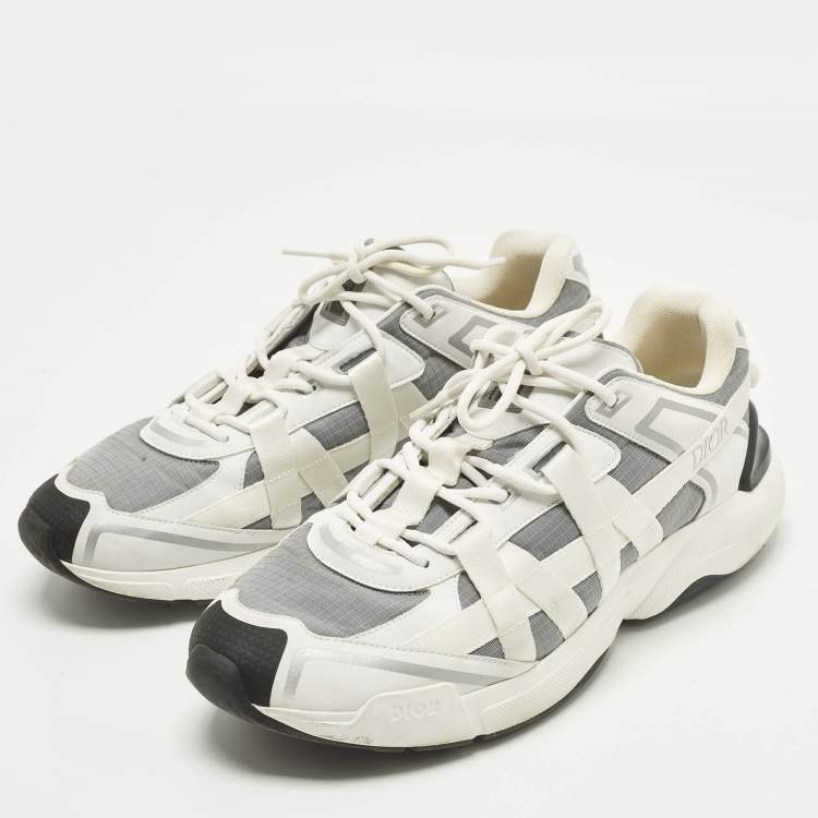 Pre Owned Dior B24 Runtek Up Size 43 Grey/White Fabric and Leather Low Top Sneakers