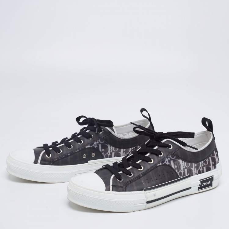 B23 Low-Top Sneaker Black and White Dior Oblique Canvas | DIOR