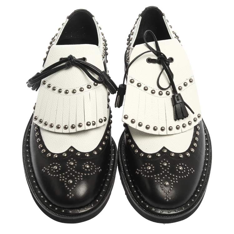 Pre Owned Dolce & Gabbana Black/White Studded Leather Brogue Detail Fringe Oxfords Size 42.5