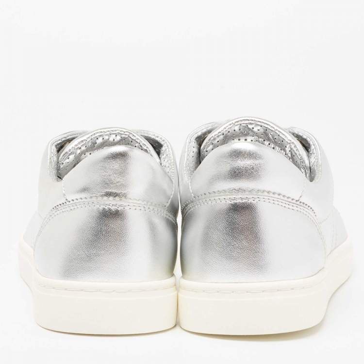 مملوكة مسبقًا Dolce & Gabbana Silver Leather Low Top Sneakers Size 40