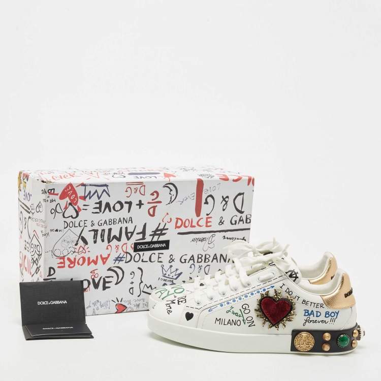 مملوكة مسبقًا  Dolce & Gabbana Dolce & Gabbana White Leather Pearl And Stud Embellished Lace Up Sneakers Size 43.5