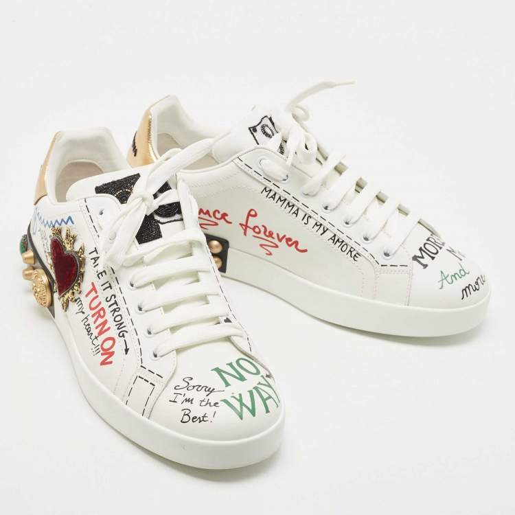 مملوكة مسبقًا  Dolce & Gabbana Dolce & Gabbana White Leather Pearl And Stud Embellished Lace Up Sneakers Size 43.5