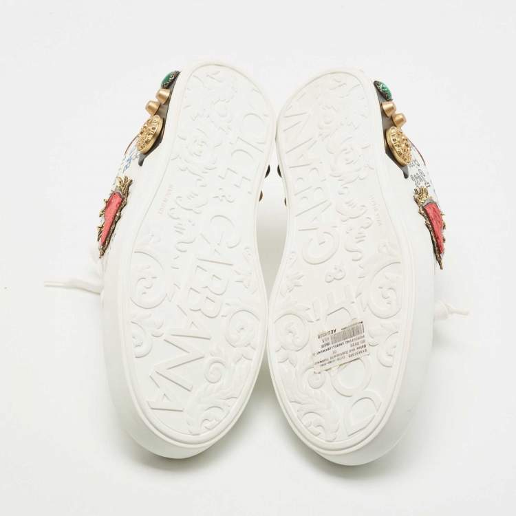 مملوكة مسبقًا  Dolce & Gabbana Dolce & Gabbana White Leather Pearl And Stud Embellished Lace Up Sneakers Size 43.5