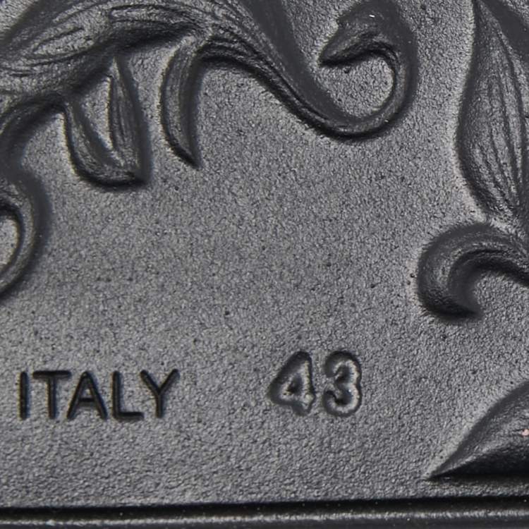 Pre Owned Dolce & Gabbana Black Rubber Logo Flat Slides Size 43