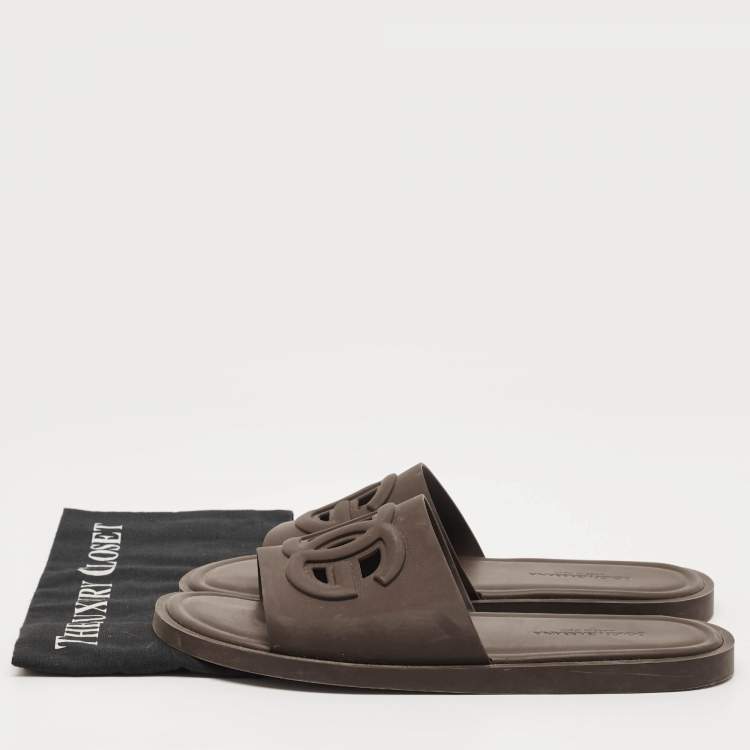 Pre Owned Dolce & Gabbana Size 44 Dark Brown Rubber DG Logo Flat Slide