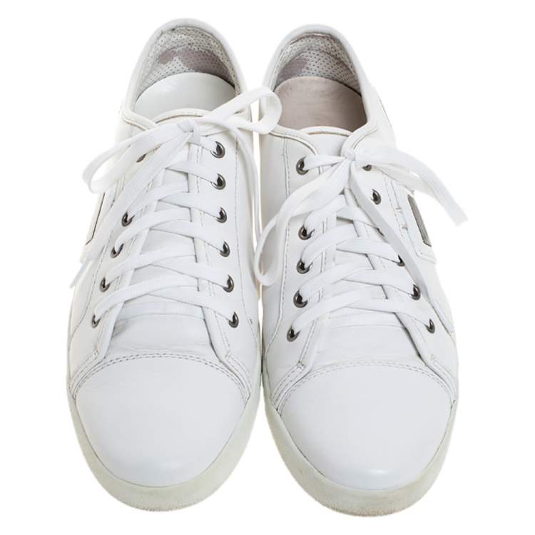 مملوكة مسبقًا Dolce & Gabbana White Leather Logo Plaque Low Top Sneakers Size 43