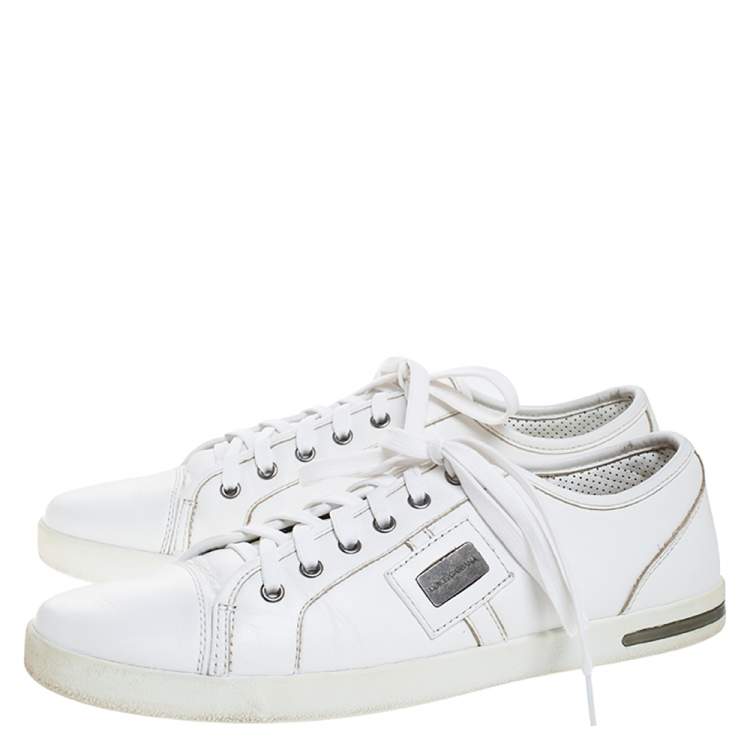 مملوكة مسبقًا Dolce & Gabbana White Leather Logo Plaque Low Top Sneakers Size 43