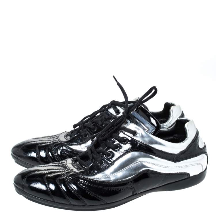 Pre Owned Dolce & Gabbana Metallic Silver/Black Patent Leather Lace Up Low Top Sneakers Size 44