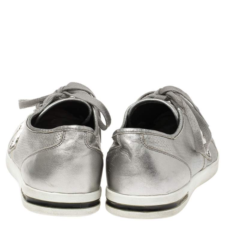 مملوكة مسبقًا Dolce & Gabbana Silver Leather Sneakers Size 44