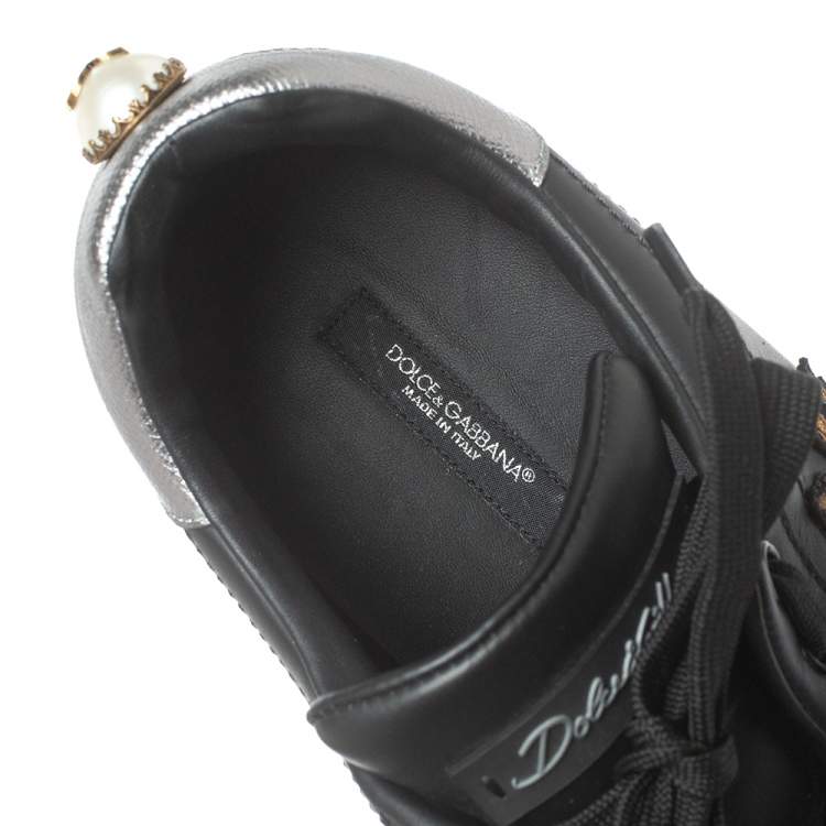 مملوكة مسبقًا Dolce and Gabbana Black Leather Heart Low Top Sneakers Size 43.5