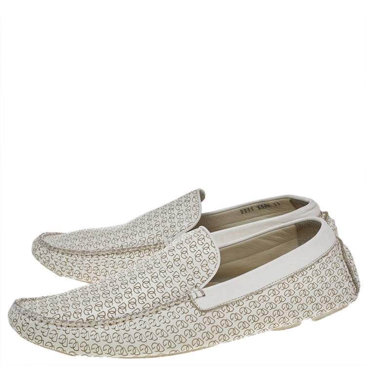 مملوكة مسبقًا Dolce & Gabbana White Logo Embossed Leather Slip On Loafers Size 45