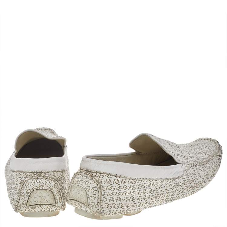 مملوكة مسبقًا Dolce & Gabbana White Logo Embossed Leather Slip On Loafers Size 45