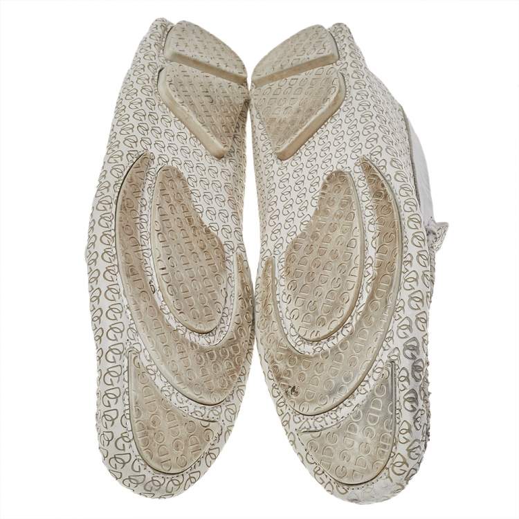 مملوكة مسبقًا Dolce & Gabbana White Logo Embossed Leather Slip On Loafers Size 45
