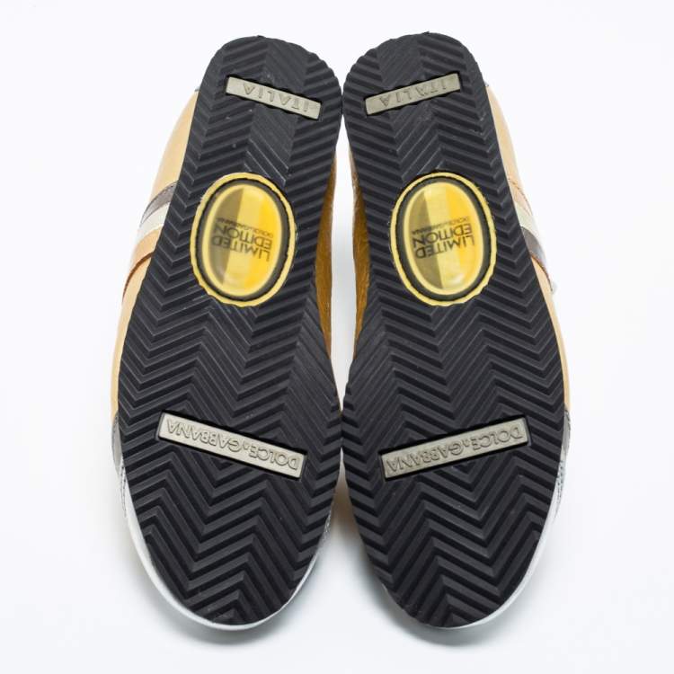 مملوكة مسبقًا Dolce & Gabbana Gold/Silver Metallic Leather DG Embossed Limited Edition Low Top Sneakers Size 40  