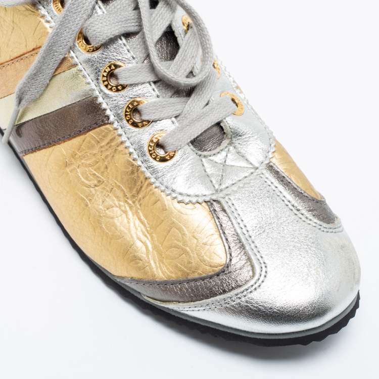 مملوكة مسبقًا Dolce & Gabbana Gold/Silver Metallic Leather DG Embossed Limited Edition Low Top Sneakers Size 40  