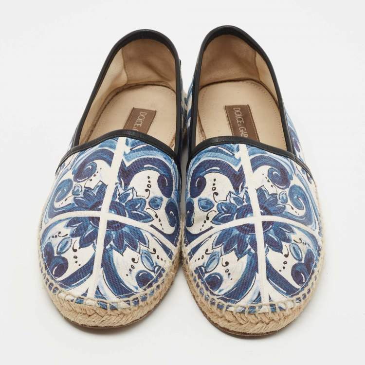 Pre Owned Dolce & Gabbana Blue/White Maiolica Print Canvas Slip On Espadrilles Size 41