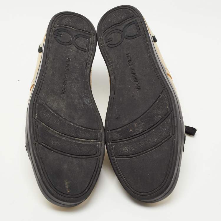 Pre Owned Dolce & Gabbana Gold Leather Logo Plaque Low Top Sneakers Size 41.5 