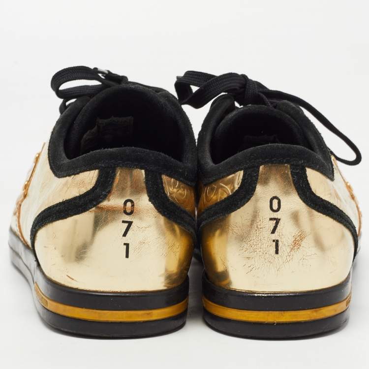 Pre Owned Dolce & Gabbana Gold Leather Logo Plaque Low Top Sneakers Size 41.5 