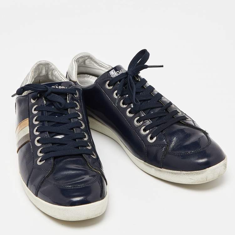 Pre Owned Dolce & Gabbana Navy Blue/Silver Patent Leather Low Top Sneakers Size 43