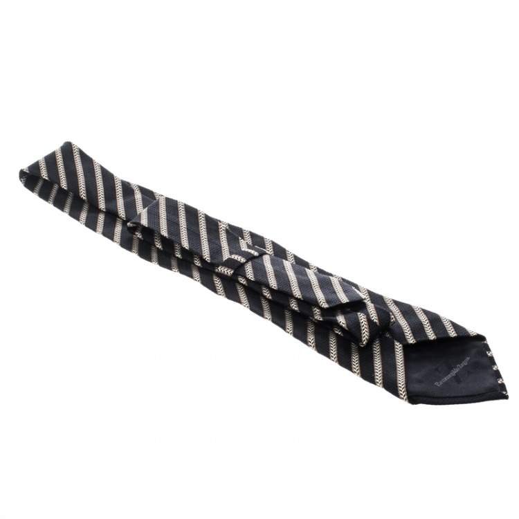 Pre Owned Ermenegildo Zegna Black Diagonal Striped Silk Jacquard Traditional Tie