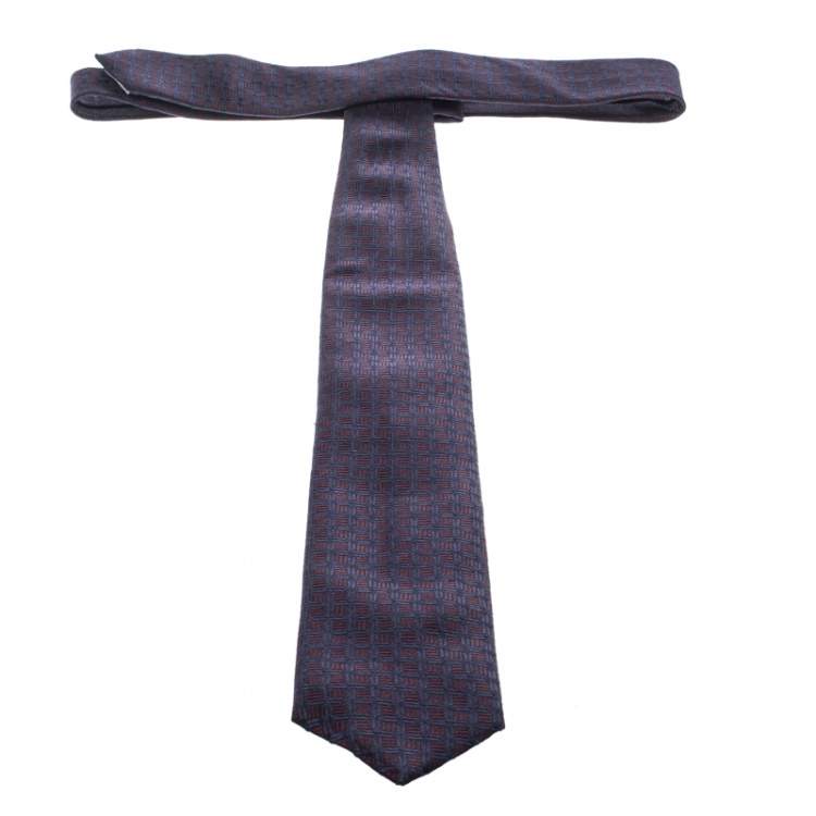 مملوكة مسبقًا Ermenegildo Zegna Navy Blue and Maroon Geometric Pattern Silk Jacquard Tie