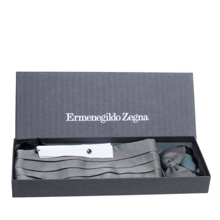 مملوكة مسبقًا Ermenegildo Zegna Black/White Checkered Silk Cummerbund And Bow Tie Parure