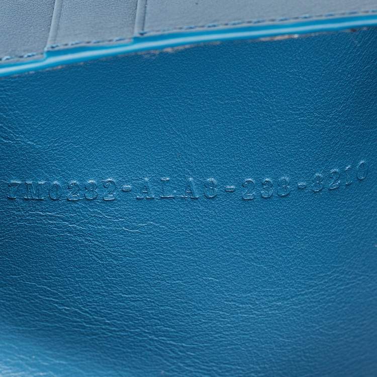 Pre Owned Fendi Blue Leather Logo Passport Holder