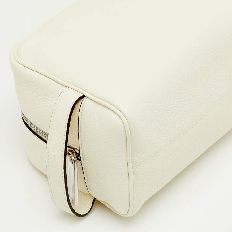 Pre Owned Fendi White Leather Travel Toiletry Case