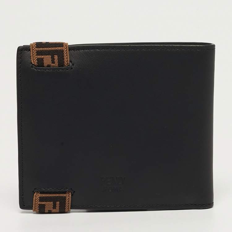 مملوكة مسبقًا Fendi Zucca Strap Black Leather Bifold Wallet