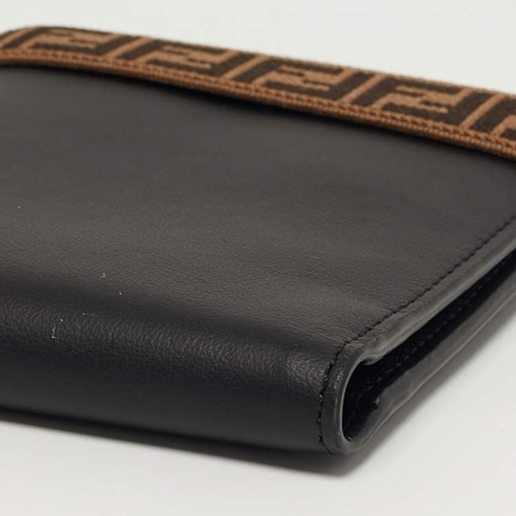 مملوكة مسبقًا Fendi Zucca Strap Black Leather Bifold Wallet