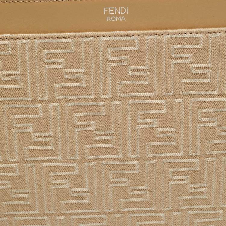 مملوكة مسبقًا Fendi Medium Beige FF Jacquard Canvas Flat Pouch