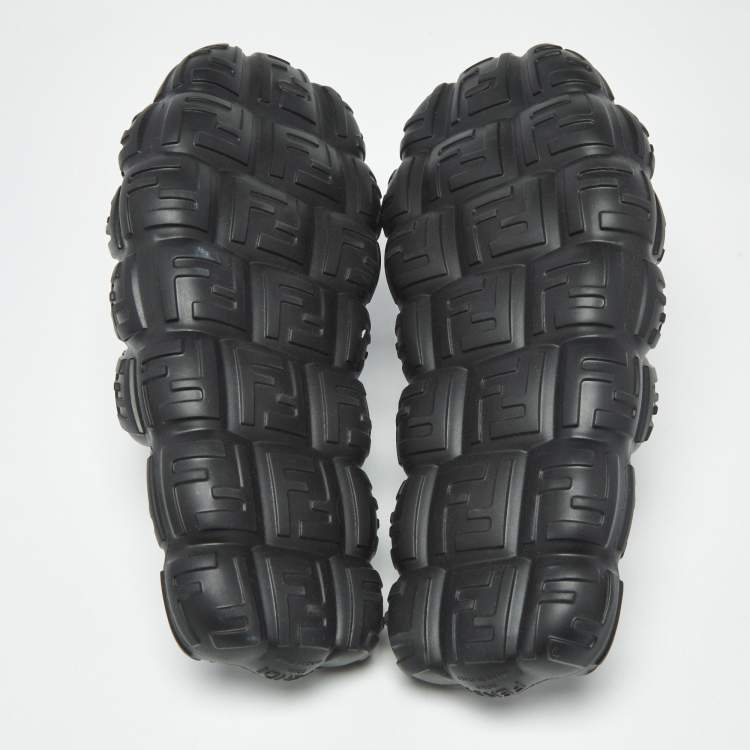 Pre Owned صندل شبشب مطاطي فاندي بطبعة شعار إف إف أسود مقاس 46