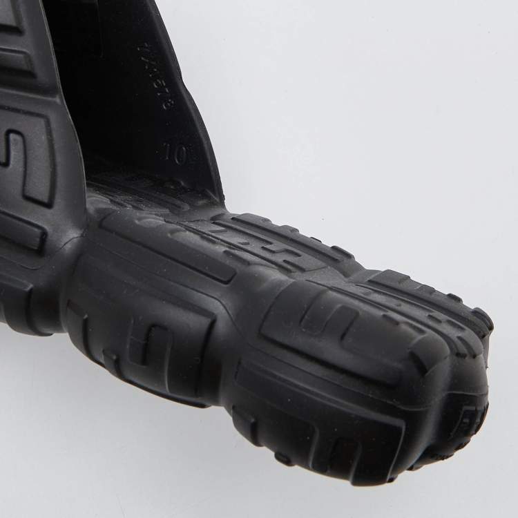 Pre Owned Fendi Black Logo Embossed Rubber Cloud Slides Size 44