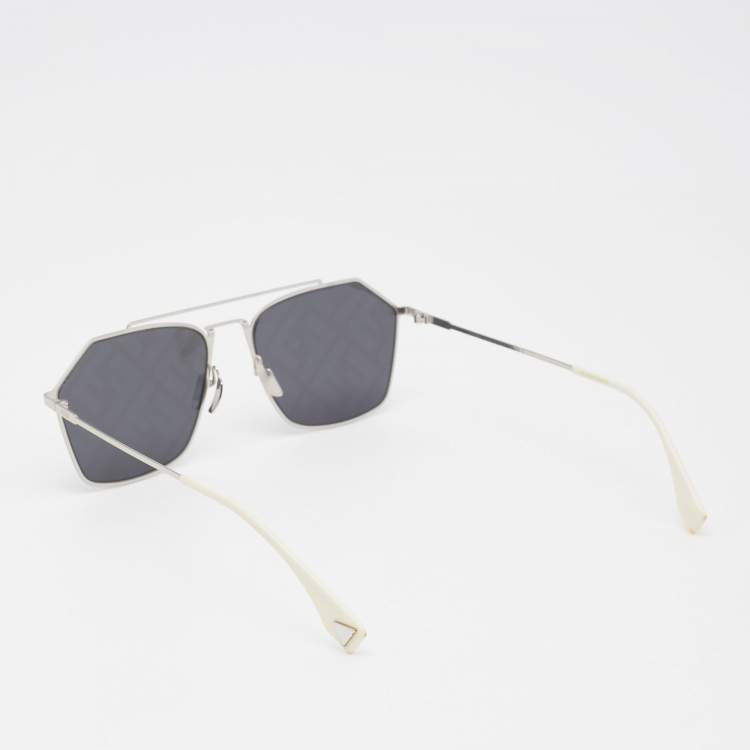 Pre Owned Fendi Black/White FF Eyeline Sunglasses