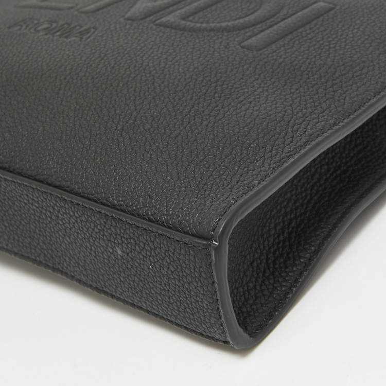 Pre Owned Fendi Black Leather Roma Flat Pouch