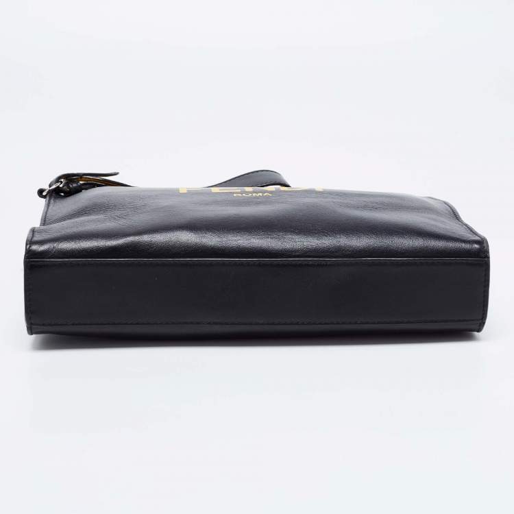 Pre Owned Fendi Black Leather Zip Pouch