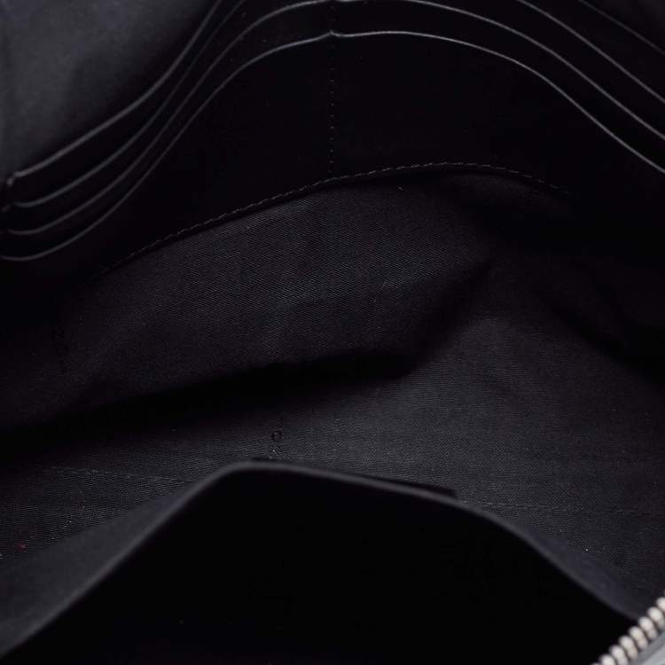 Pre Owned Fendi Black Leather Zip Pouch