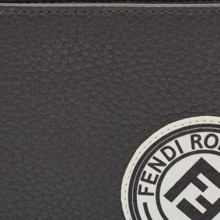 Pre Owned Fendi Grey Leather Roman Bifold Wallet